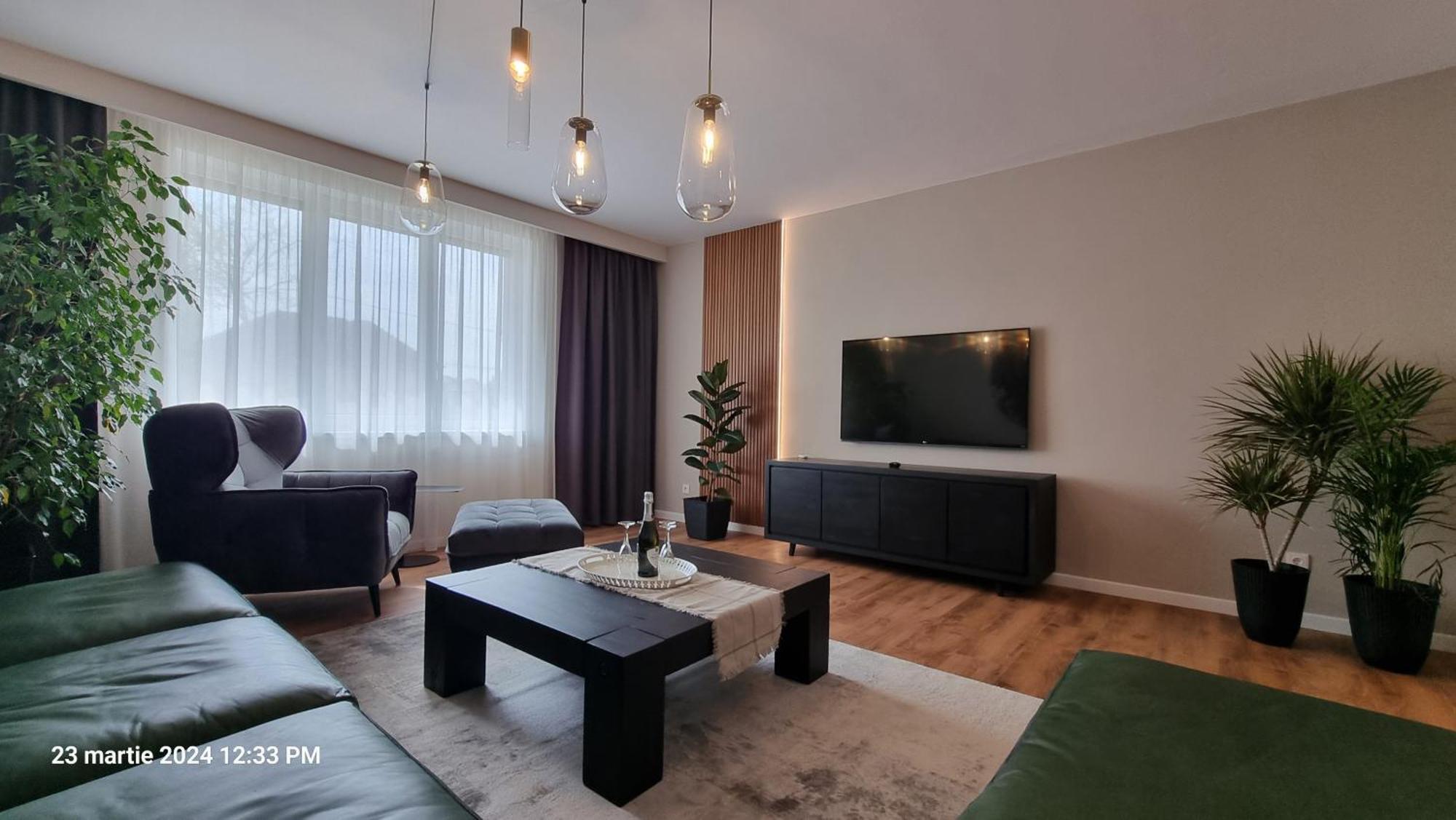 Nico'S Stylish Apartment Satu Mare Exterior foto
